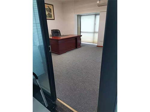 建安新商汇6楼办公地毯2
