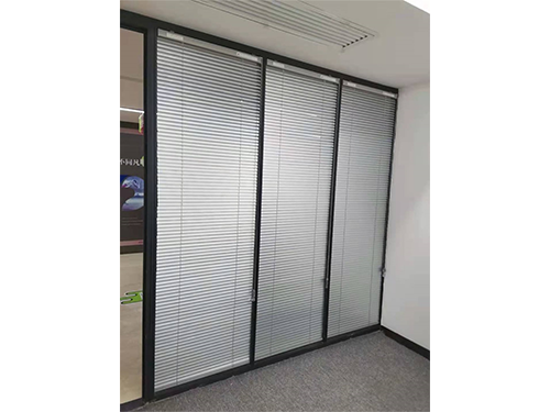 芒果经视办公室