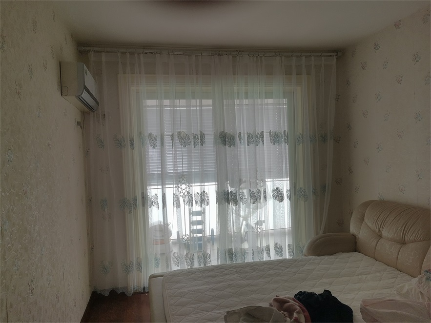 丽星景园2栋次卧